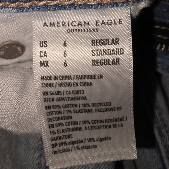 American Eagle Outfitters Distressed Super High Rise Ankle Straight Jeans Size 6 - Picture 7 of 11